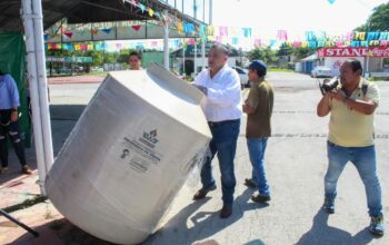 Reciben 97 familias apoyos del programa Por una Mejor Vivienda implementado por INMUVI