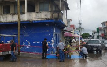 PC clausura edificio en el centro de Ciudad Valles por riesgo de colapso