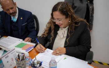 Firman alianza educativa en favor de las mujeres