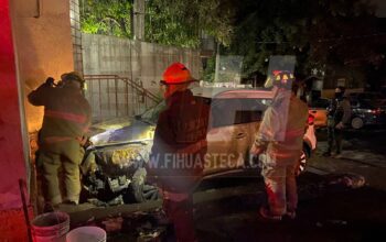 Prenden fuego a dos autos de un agente en el Infonavit 2
