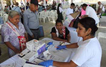 Acercan servicios médicos a pueblos originarios