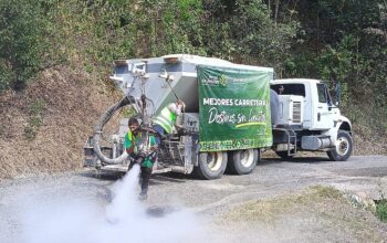 Gobierno estatal rehabilita 289 kilómetros de caminos en marzo