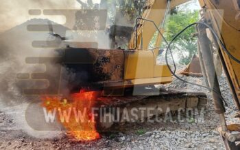 Incendio de excavadora en obras de la carretera San Vicente – El Higo