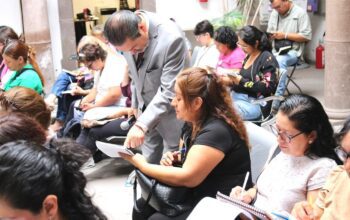 Fortalecen capacidades financieras y jurídicas para emprendedoras