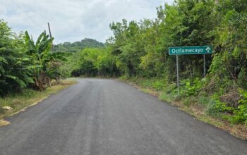 El gobierno estatal finaliza camino que une a 25 comunidades en la Huasteca