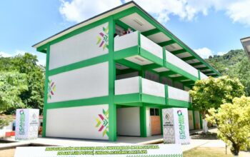 Gallardo entrega nuevo edificio a Universidad Intercultural en Matlapa