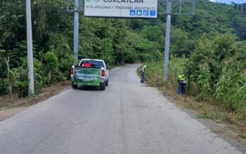 Rehabilitan camino Axtla-Coxcatlán; beneficiará a más de 20 mil habitantes