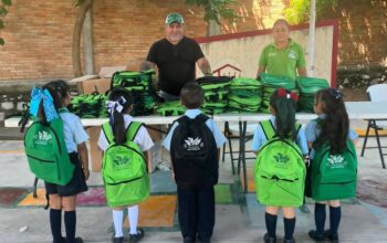Miles de estudiantes recibieron apoyos escolares durante el último año en Valles