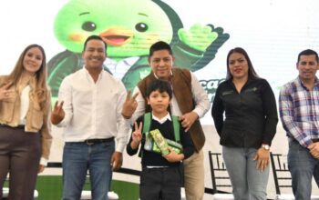 Gallardo apuesta por infraestructura, becas y transporte para fortalecer la educación