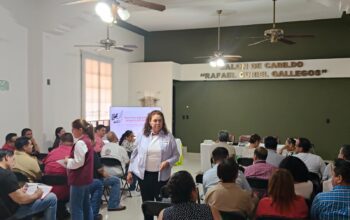 Capacitan a funcionarios municipales de Valles en igualdad de género y cultura de paz
