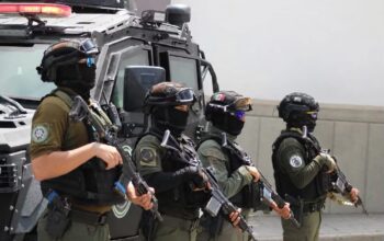 Intentaban formar red de informantes para vigilar a policías en Valles; cuatro detenidos