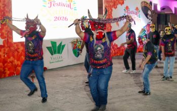 Presentan Festival Xantolo 2026 en Ciudad Valles; habrá desfiles, comparsas y concursos
